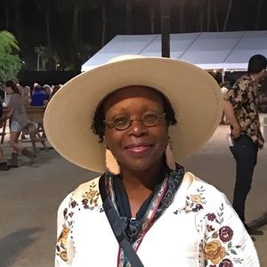 Meet your Posher, Phyllis s